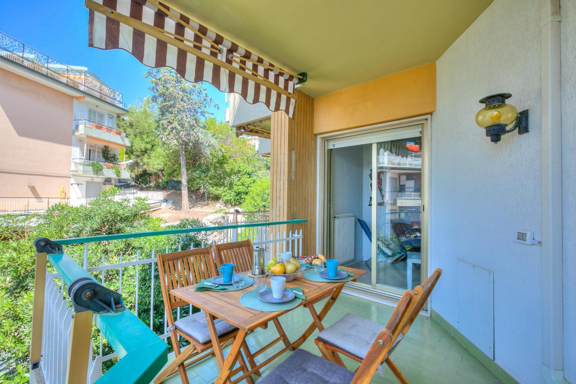 Casa Emma With Sea Glimpse - Happy Rentals Санремо Екстер'єр фото